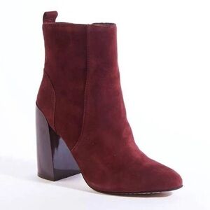Vince Camuto Enverna Suede Block Heeled Bootie in Burgundy Size 10M NWOB